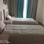 Amazing 2Br Pent House Flat With Mountain View