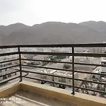 Amazing 2Br Pent House Flat With Mountain View